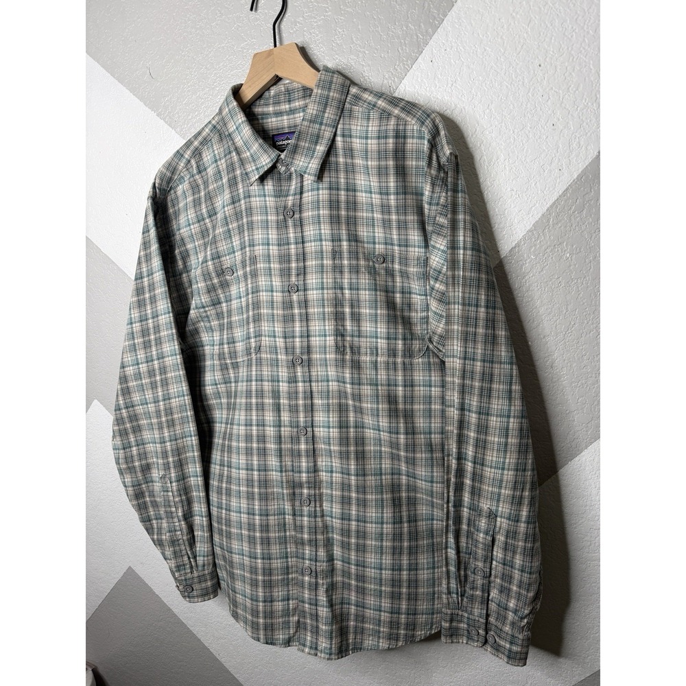 Patagonia Button Down Shirt Mens Sz L Gray Plaid Organic Cotton Outdoor Hiking - Picture 3 of 14
